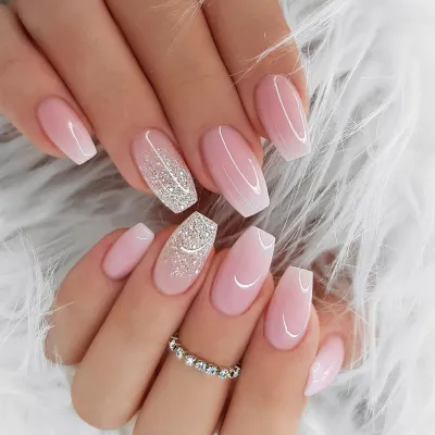 Women Fashion Pink Gradient Glitter Fake Nails