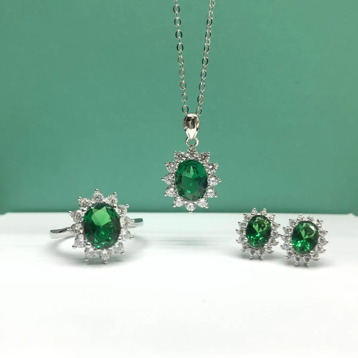 Women Fashion Emerald Sun Floral Rhinestone Ring Earrings Necklace Jewelry Set