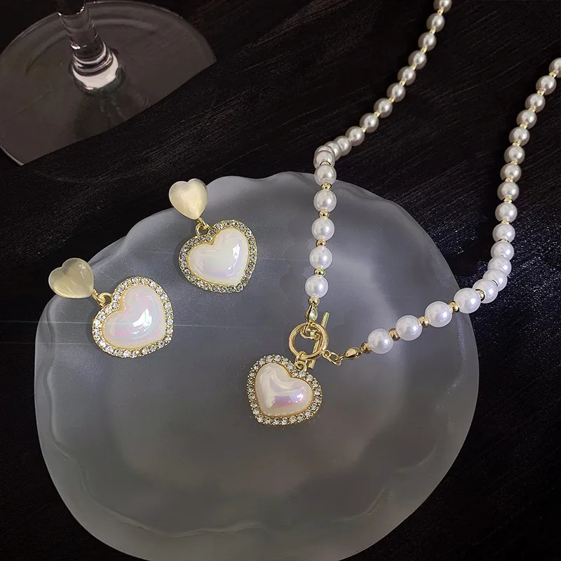 Women Fashion Simple Heart Pearl Necklace Earrings Set