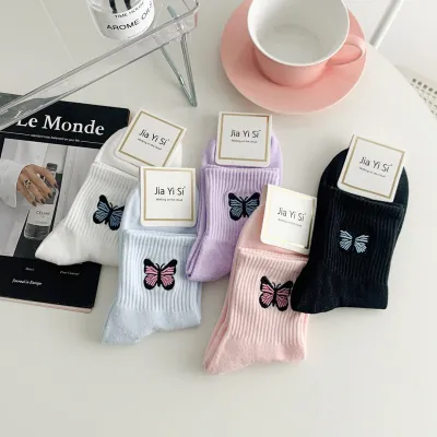 Women Fashion Simple Butterfly Embroidered Socks