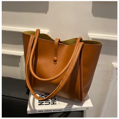 Women's Urban Simplicity Large Capacity PU Tote Shoulder Bag with Magnetic Buckle