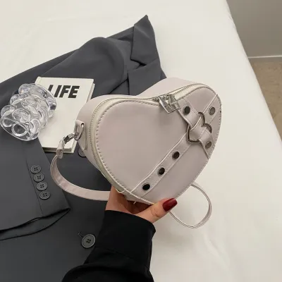 Women Fashion Heart Shape Zipper Rivet Crossbody Purse Small PU Street Trend Bag