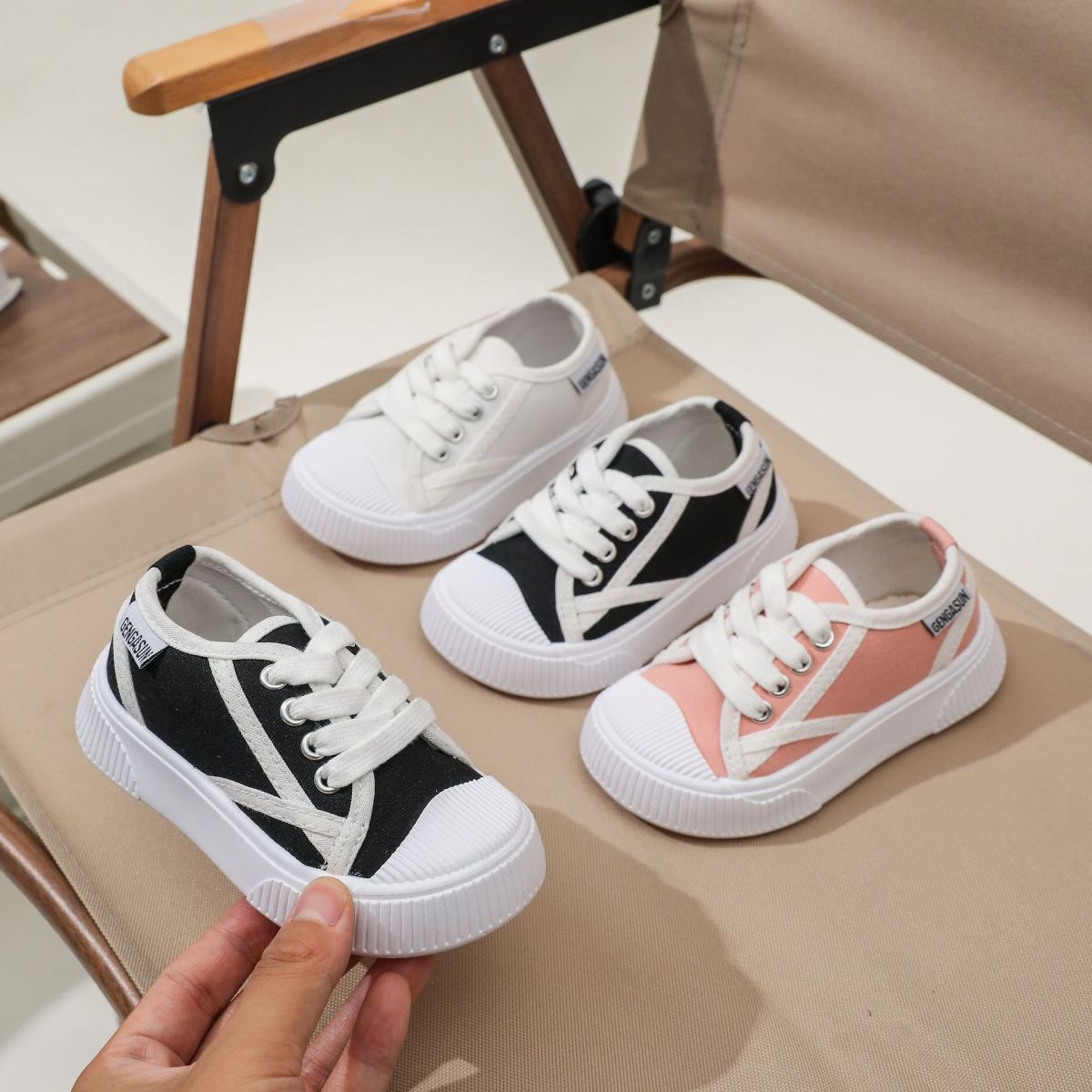 Canvas shoes for girls online