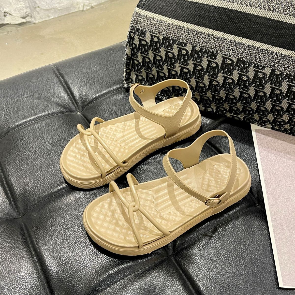 きーた】CLANE CURVED DESIGN SANDALS 36 CLANE（クラネ）の「EDGE
