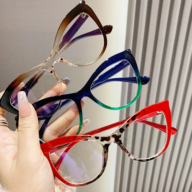 Women's Simple Irregular Gradient Anti-Blue Light Cat Eye Flat Glasses Frame Sunglasses