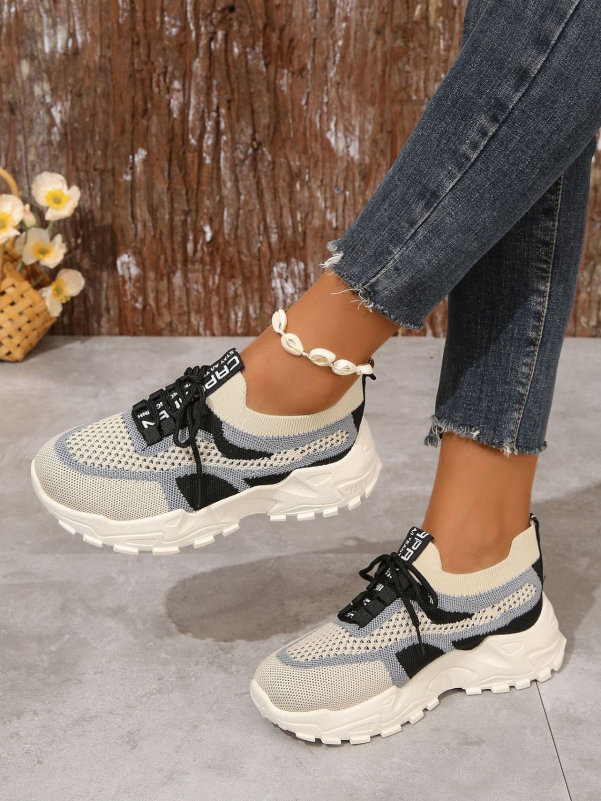 Wholesale Women Fashion Casual Mesh Breathable Lace-Up Thick