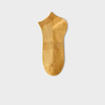 Men Simple Solid Color Breathable Invisible Sweat-Absorbing Socks