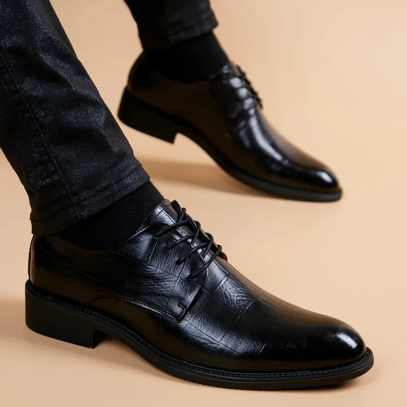 Men Fashion Business British Style Pointed Toe Lace Up Low Heel PU Leather Shoes