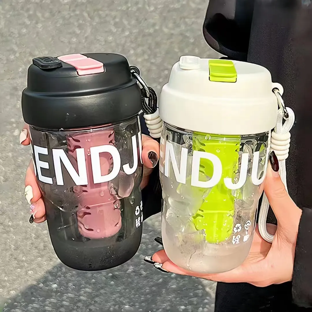 Simple Fashion High Temperature Portable Plastic Tea Cup with Straw for Outdoor