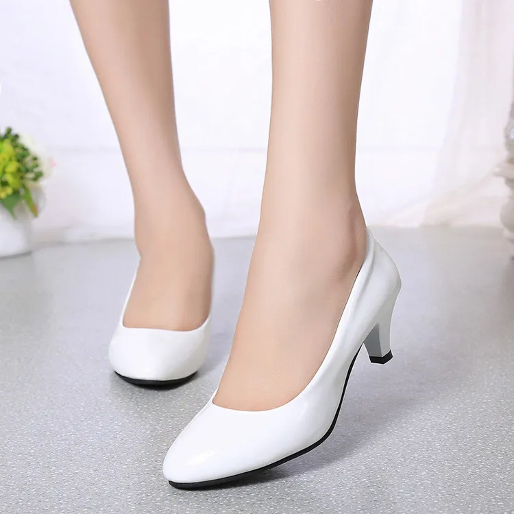 Women's Fashion Solid Color Light Mouth Pointed Toe Pumps