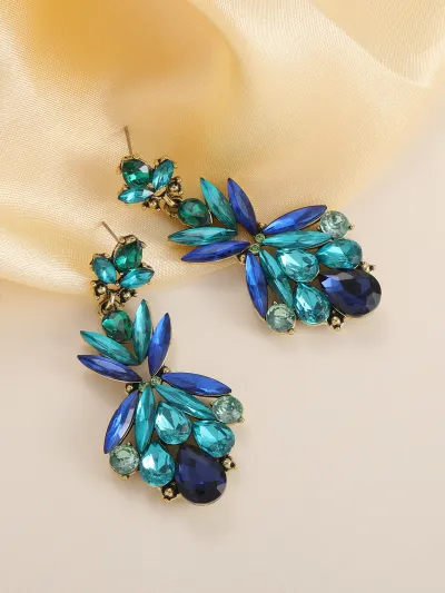 Women Fashion Simple Rhinestone Alloy Geometric Earrings