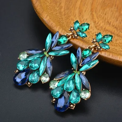 Women Fashion Simple Rhinestone Alloy Earrings