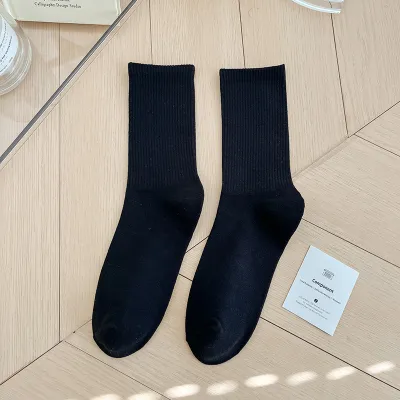Women Fashion Simple Candy Solid Color Mid-Length Socks