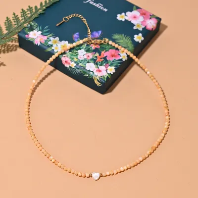 Women's Fashion Simple Freshwater Shell Heart Beaded Necklace