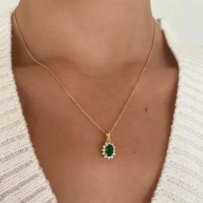 Women Creative Retro Sunflower Diamond Pendant Alloy Necklace