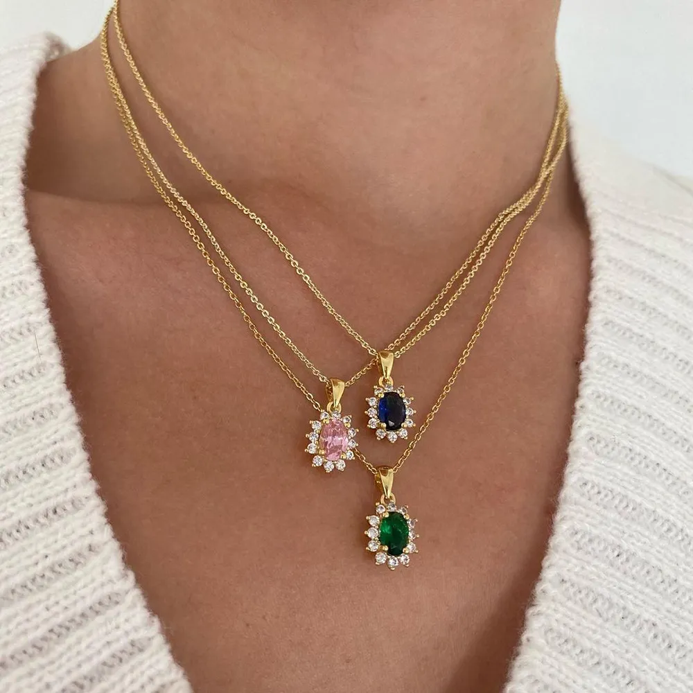 Women Creative Retro Sunflower Diamond Pendant Alloy Necklace
