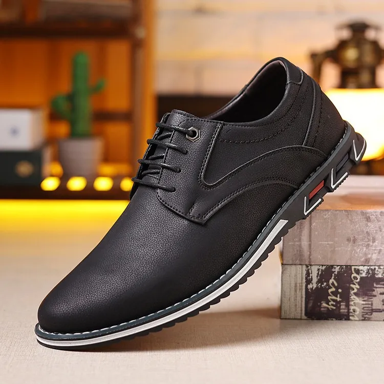 Plus Size Men Solid Color PU Leather Shoes