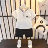 Short-Sleeved Suit Three-Bar White