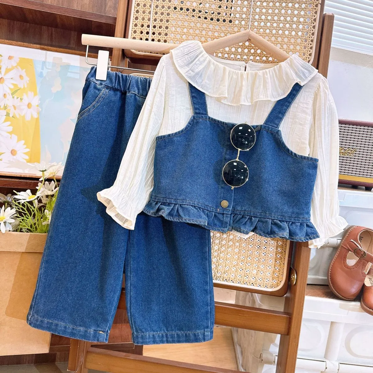 Girl's Cute Lotus Collar Shirt and Jeans Three-Piece Solid Color Set Long Sleeve Pullover