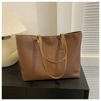 Women Solid Color Woven Large Capacity Tote Shoulder Bag