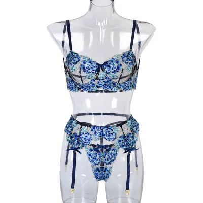 Women Sexy Embroidered Polyester Bra Set