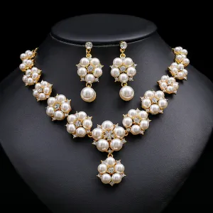 Women's Fashion Exaggerated Pearl Rhinestone Necklace Earrings Jewelry Set