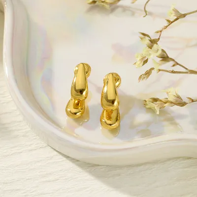 Fashion Two-Color Water Drop Personalized Metal Stitching Stud Earrings