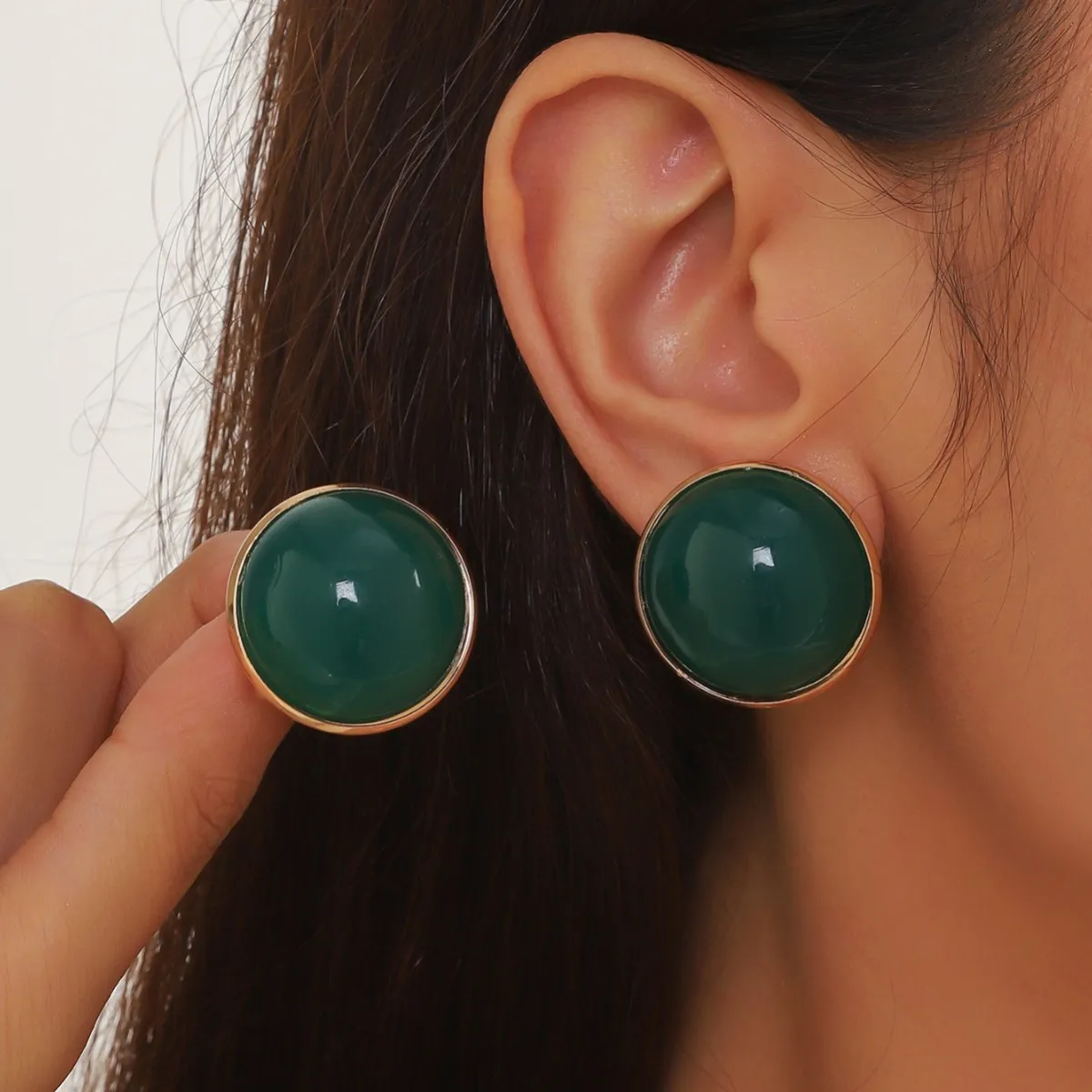 Elegant Retro Geometric Round Stud Earrings Metal