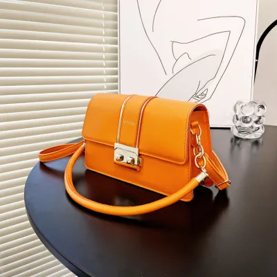 Fashionable Square Minimalist Small Underarm Bag