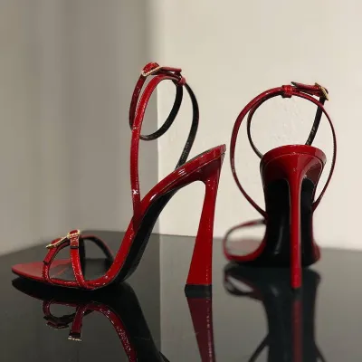 Summer Women Fashion Sexy Pointed Toe Rhinestone Strap High Heel Patent Leather Sandals