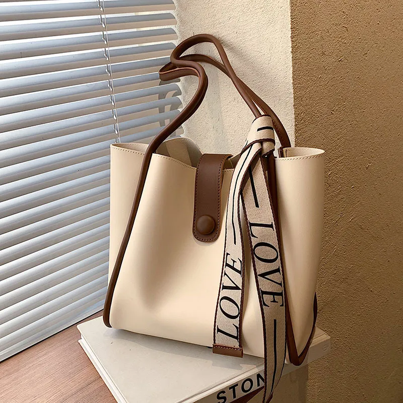 Women Fashionable Large Capacity PU Tote Bag with Zipper
