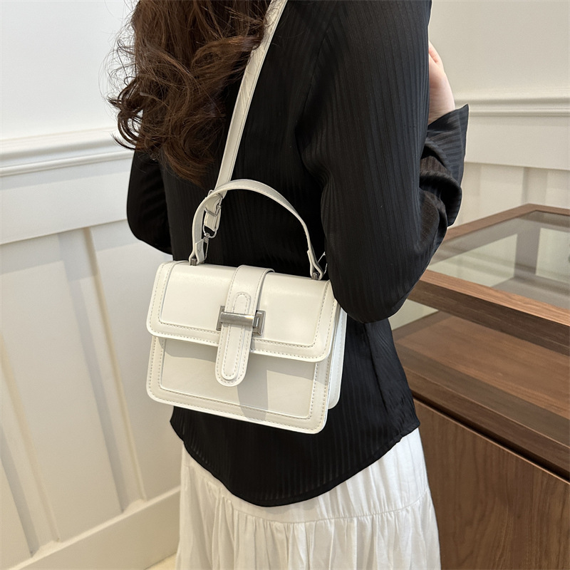 Wholesale Fashionable Simple Color Matching Square Shoulder Bag