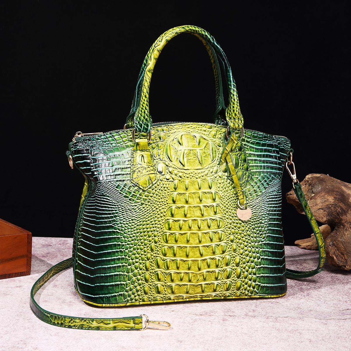 Wholesale Women Vintage Crocodile Print Large Capacity