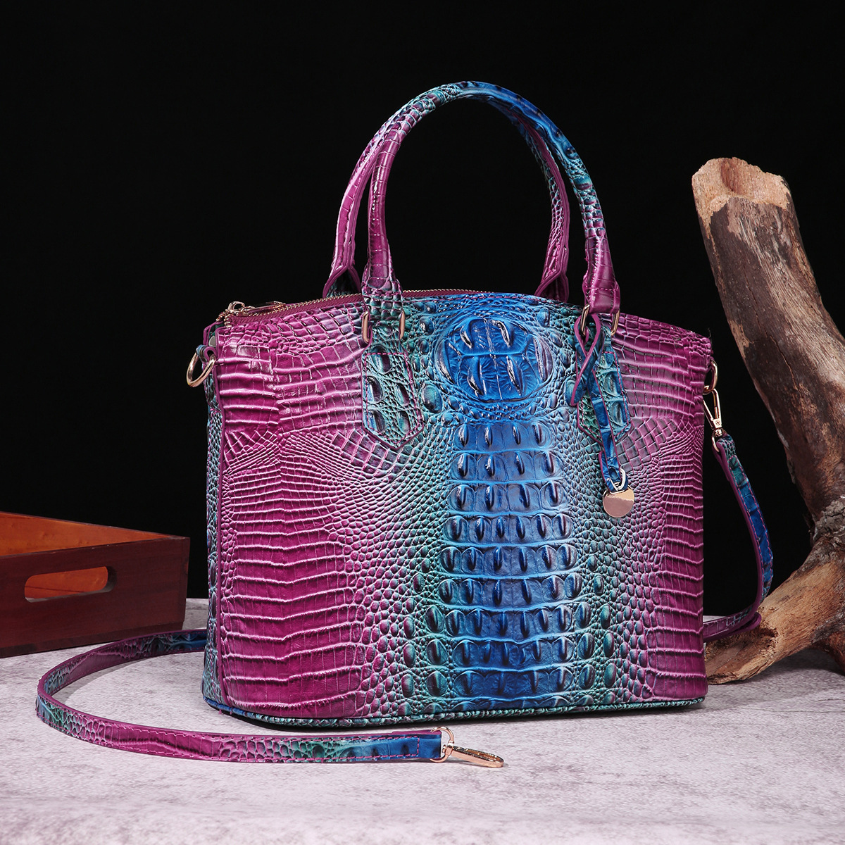 Wholesale Women Vintage Crocodile Print Large Capacity