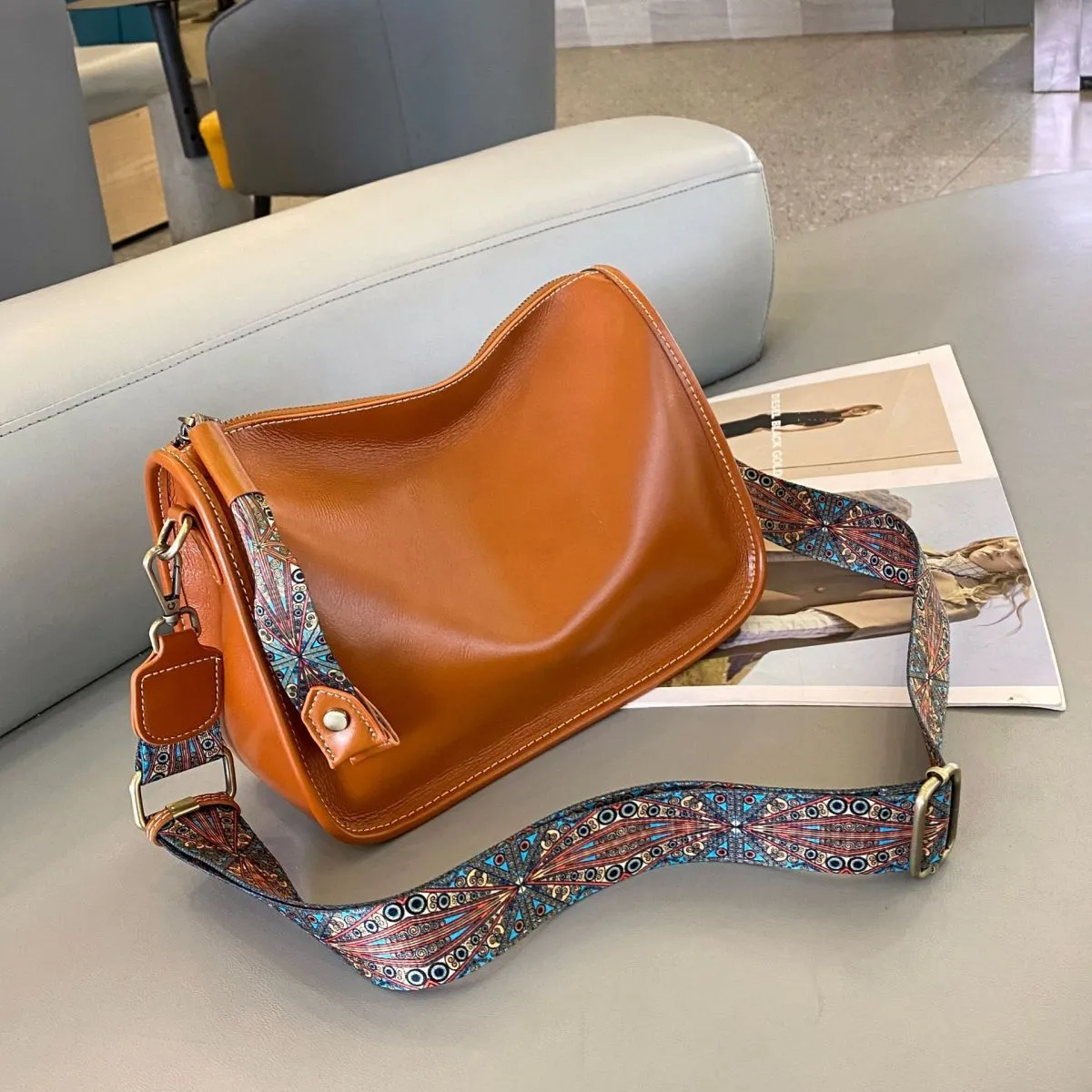 Women Vintage Fashion Waxed Genuine Leather Shoulder Bag