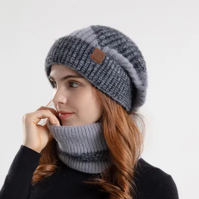 Winter Fashion Warm Two-Color Knitted Hat And Scarf Set