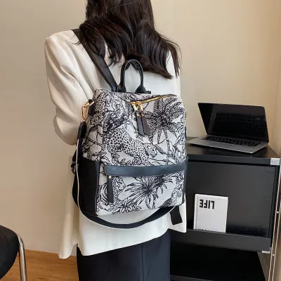 Fashion Large Capacity Oil Painting Canvas Backpack for Women Geometric Pattern