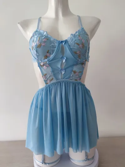 Women Fashion Sexy Mesh Embroidery Hollow Perspective Sling Nightgown Set