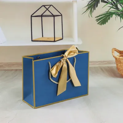 Simple Blank Kraft Paper Bow Gift Clothing Paper Bag