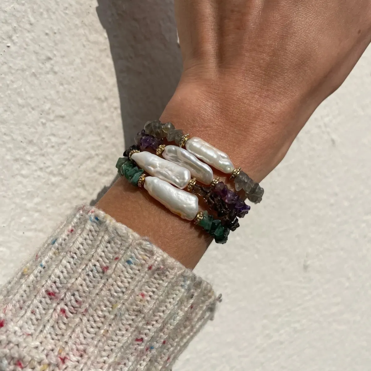 Fashion Boho Natural Crushed Stone Freshwater Pearl Summer Handmade Men Unisex Bracelet