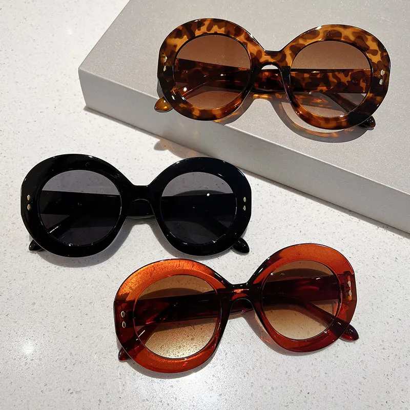 Women's Retro Leopard Round Large Frame Sunglasses for Fashion Commuter