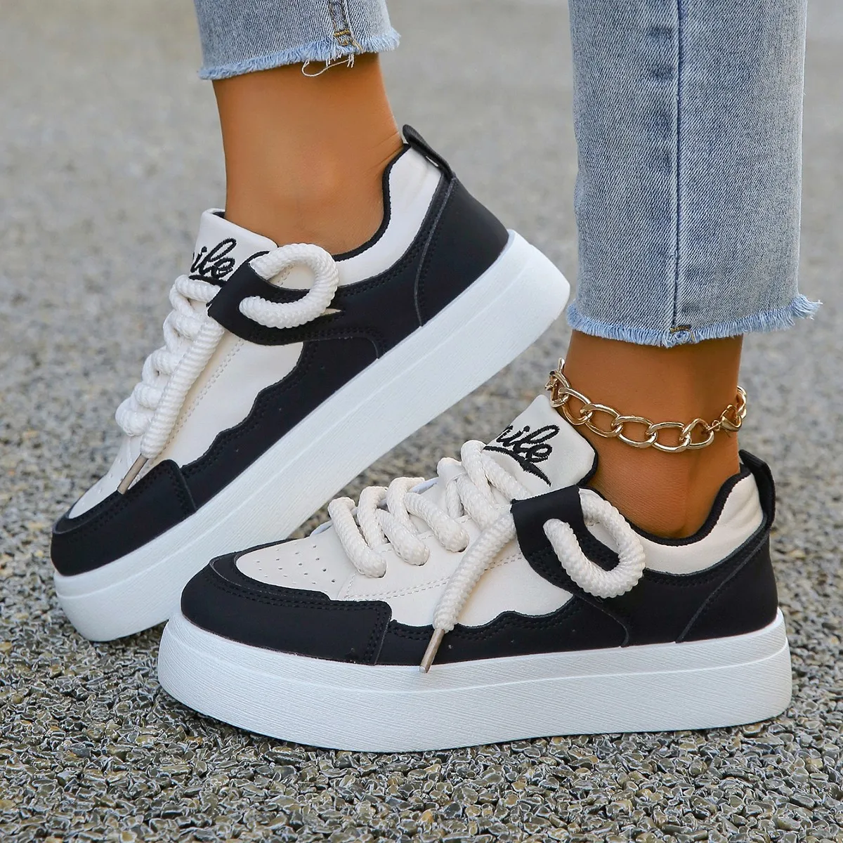 Women Fashion Casual Plus Size Thick-Soled Sneaker Lace Up Low Top