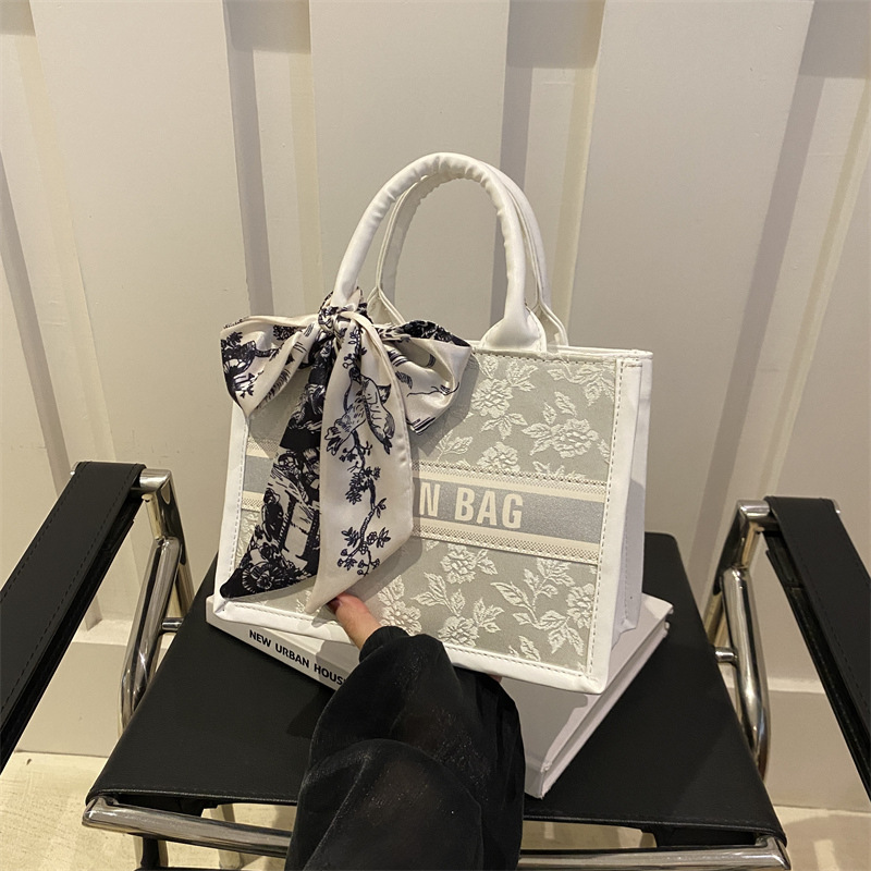 Wholesale Fashionable Large Capacity Letter HandBags Tote Bag