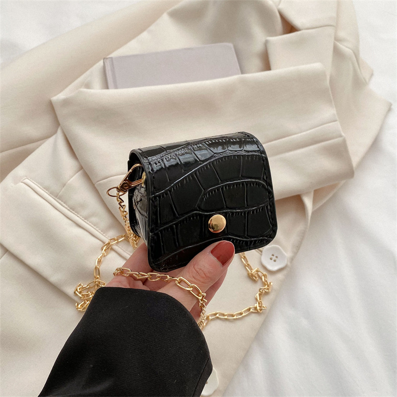 Wholesale Women Simple Casual Mini Square Chain Crossbody Bag