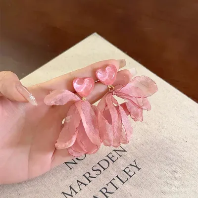 Fashion Sweet Heart-Shaped Floral Mesh Earrings