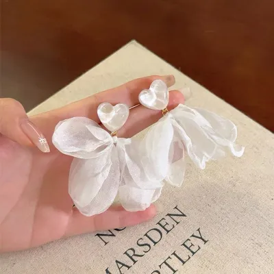 Fashion Sweet Heart-Shaped Floral Mesh Earrings