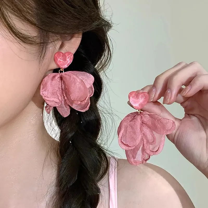 Fashion Sweet Heart-Shaped Floral Mesh Earrings