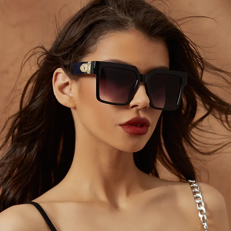 Fashion Square Large Frame Sunglasses