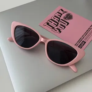 Fashion Solid Color Cat Eye PC Frame Sunglasses