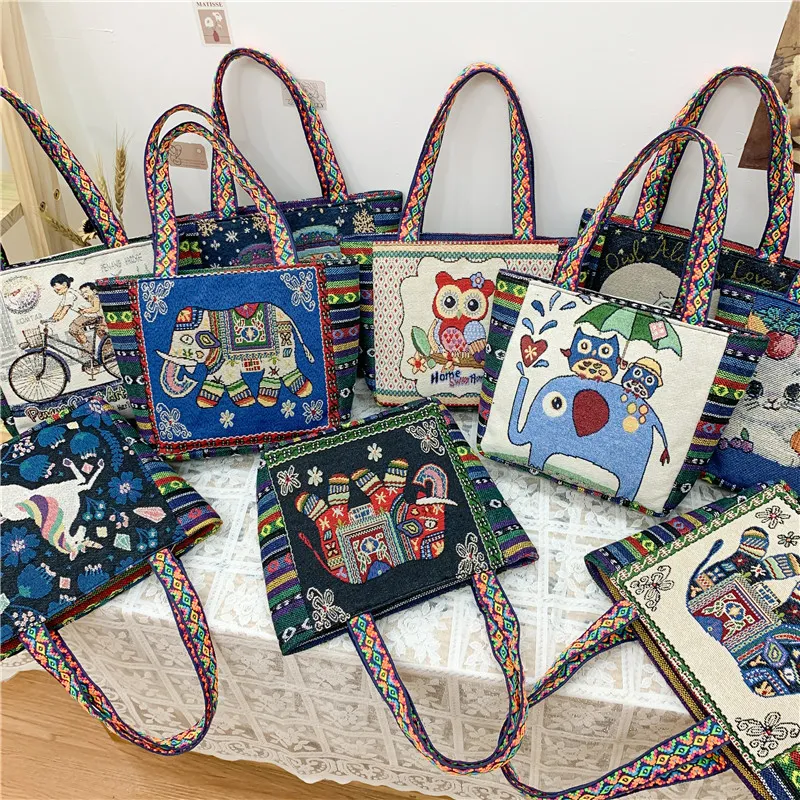 Ethnic Retro Large Capacity Canvas Tote Bag with Zipper Closure